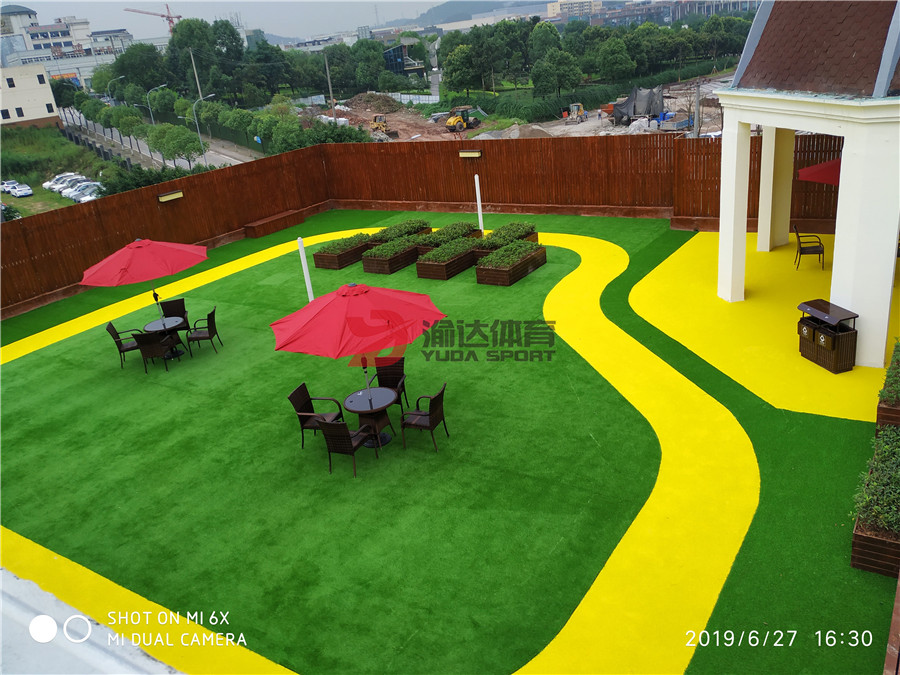 1591695089752582.jpg 養老院休閑草地.jpg